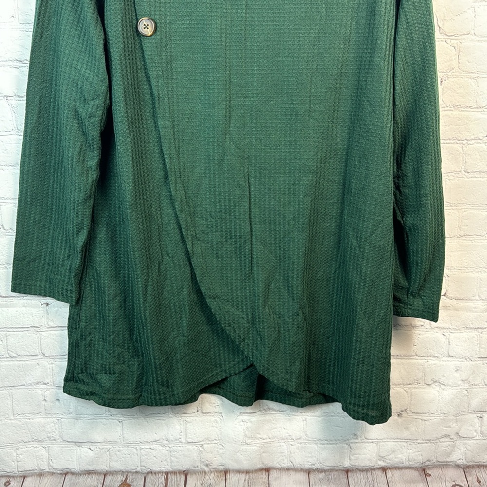 BloomChic Stylish Green Asymmetrical Waffle Knit Long Sleeve Top Plus Size 2X - Picture 6 of 7